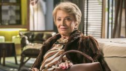 Фото №3 Глория Менезес