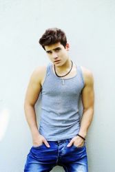 Фото №3 Николас Праттес