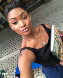 Фото №1 Эрика Жануза