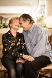 Фото №1 Глория Менезес