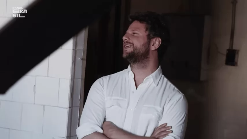 Селтон Мелу написал автобиографическую книгу